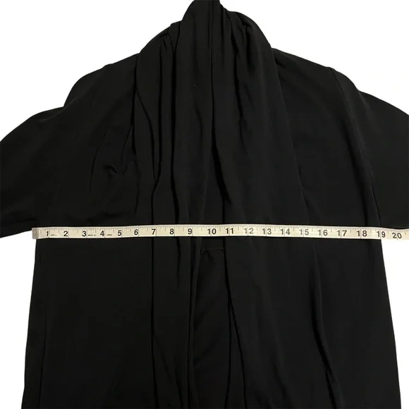 Nike Women’s Black Oversized Dri-Fit Yoga Cardigan, Athleisure Workout lagenlook - Picture 7 of 10